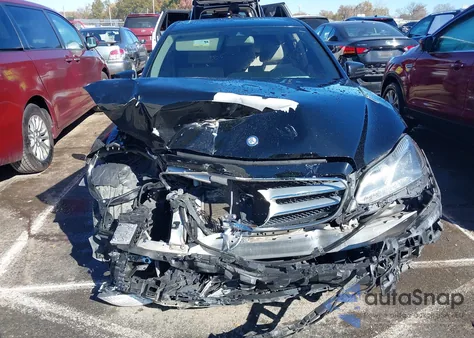 2016 Mercedes-Benz E 350 4Matic из США, поврежденный, VIN WDDHF8JBXGB190846